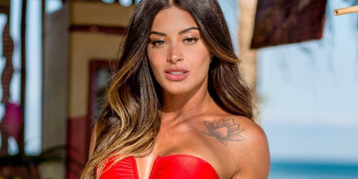http://tvfoco.uai.com.br/wp-content/uploads/2015/05/Daniela-Mercury.jpg