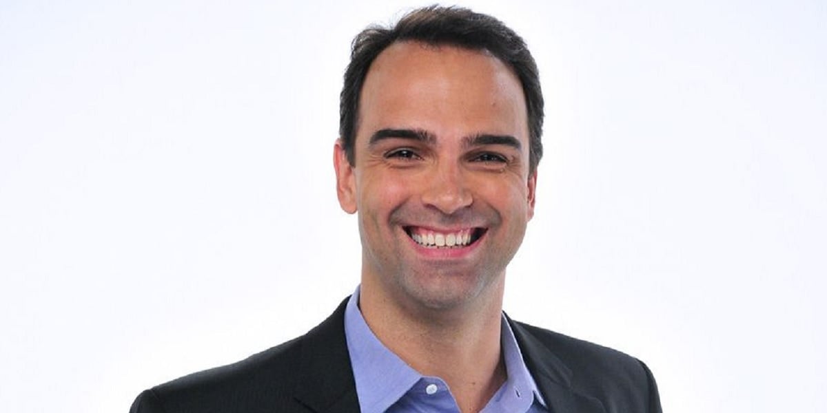 Jornalista indica que Tadeu Schmidt deve assumir o Big Brother Brasil (Foto: Divulgação)
