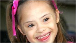 Clarinha de Páginas da Vida ressurge muito diferente e impressiona (foto: reprodução)