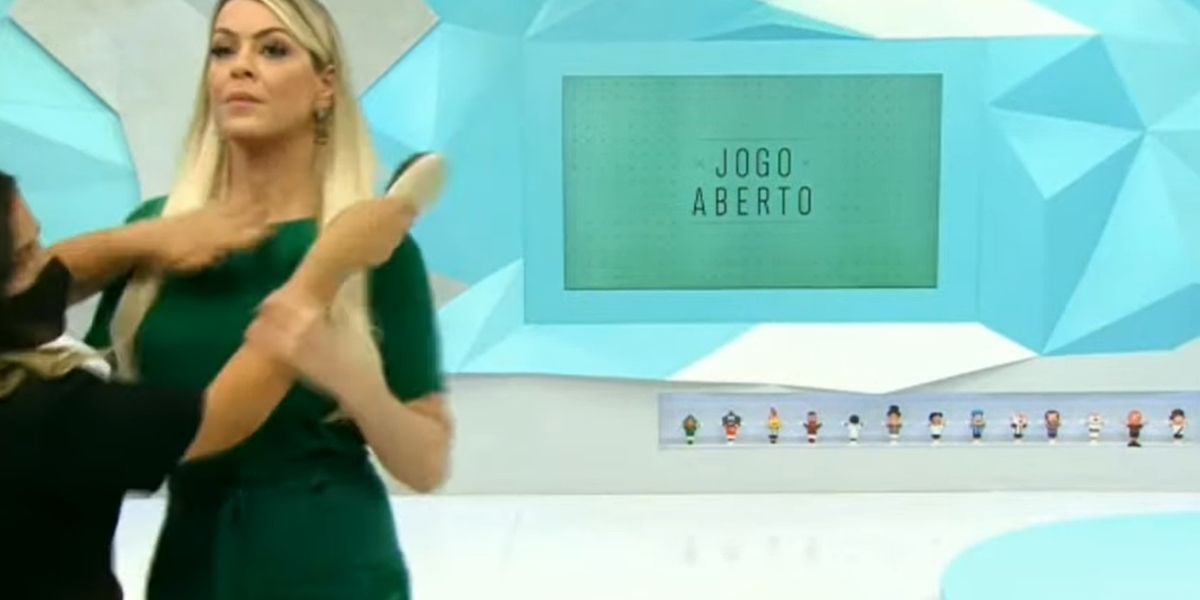 Renata Fan quebra silêncio sobre vídeo vazado empurrando funcionária, desabafa às câmeras e expõe bastidores Renata Fan quebra silêncio sobre vídeo vazado empurrando funcionária, desabafa às câmeras e expõe bastidores
