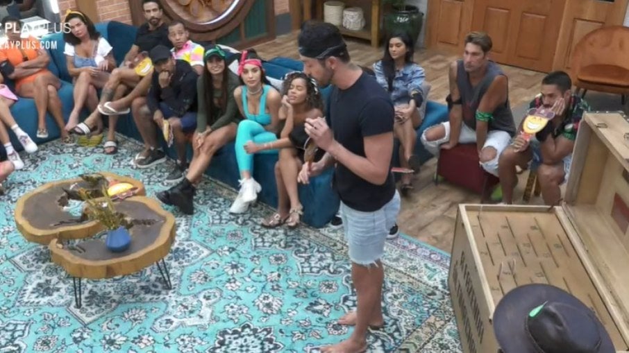 Rico Melquíades e Mileide Mihaile tiveram um quebra pau em A Fazenda 13 (Foto: Reprodução)