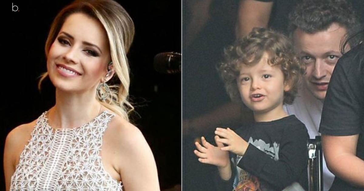 "É muito difícil", Sandy expõe diagnóstico de doença, escancara sofrimento e confirma: "A gente não vê saída" "É muito difícil", Sandy expõe diagnóstico de doença, escancara sofrimento e confirma: "A gente não vê saída"