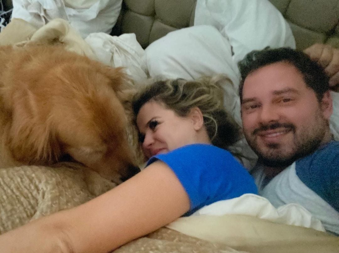 Dony de Nuccio, do SBT, com a esposa, Larissa Laibida (Foto: Reprodução/Instagram)
