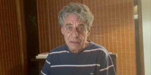 Chico Buarque fez cirurgia na coluna vertebral (Foto: Reprodução)