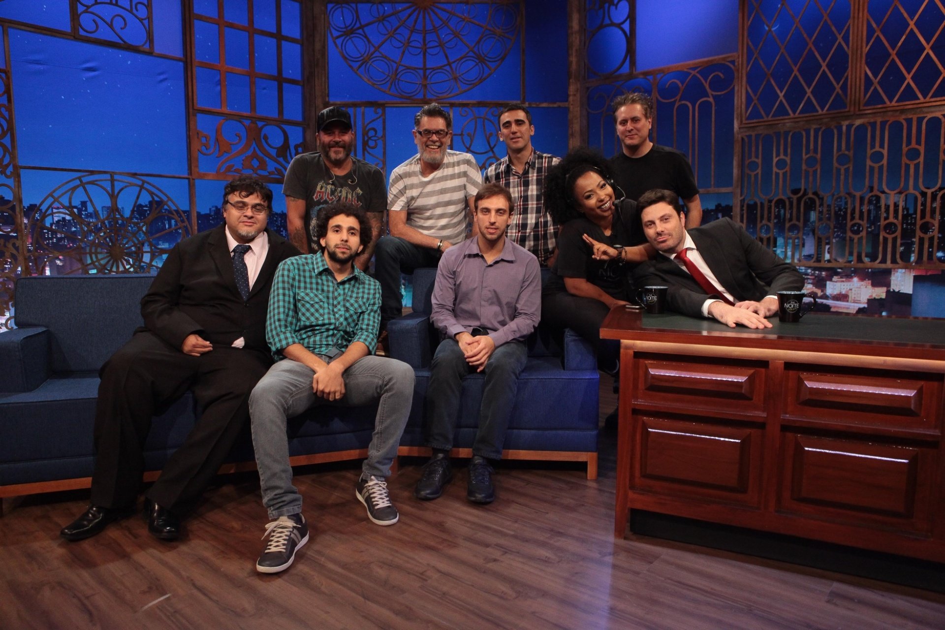 Elenco do "The Noite", em um dos únicos talk shows no ar (Foto: Divulgação/SBT)