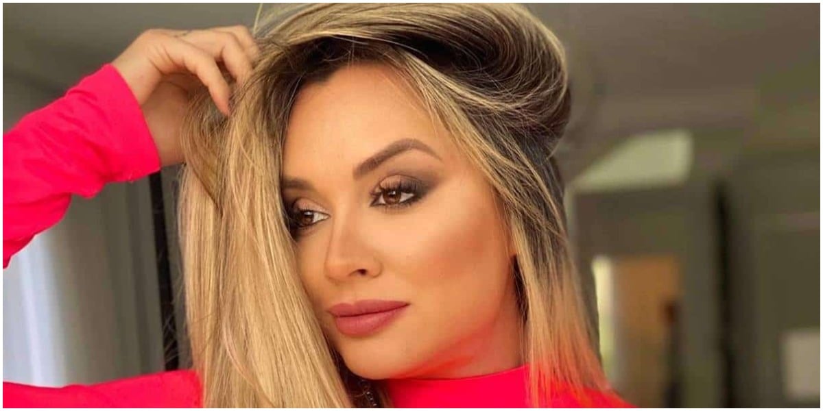 http://tvfoco.uai.com.br/wp-content/uploads/2015/05/Daniela-Mercury.jpg
