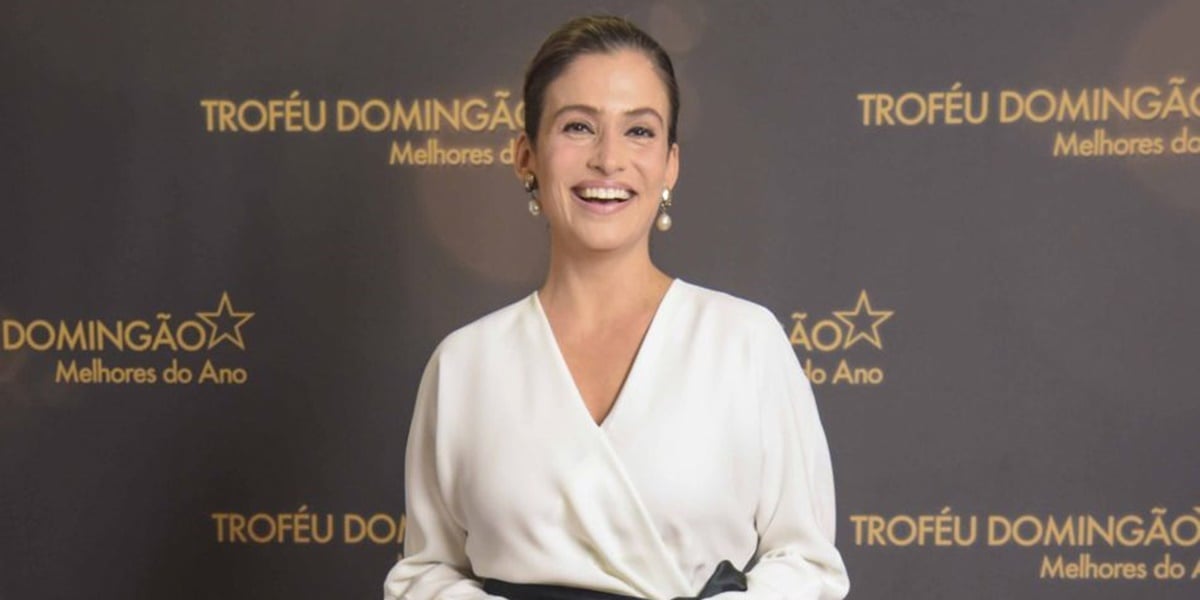 http://tvfoco.uai.com.br/wp-content/uploads/2015/05/Daniela-Mercury.jpg
