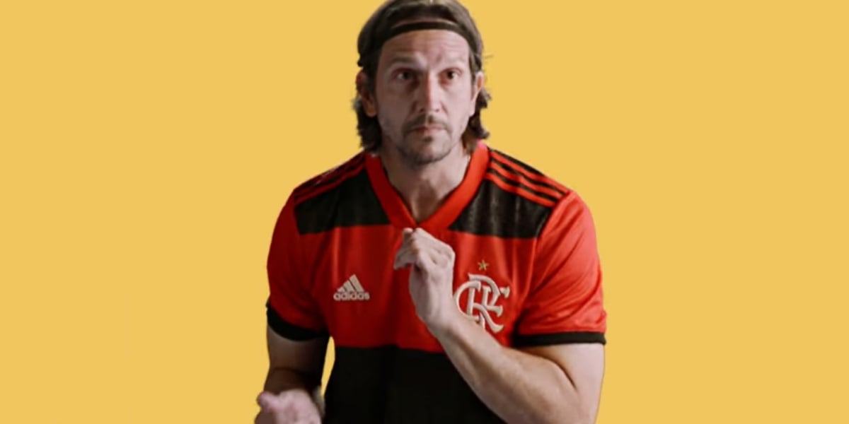 Vladmir Brichta dá vida ao Neném em novela das sete (Foto: Reprodução/Globo)