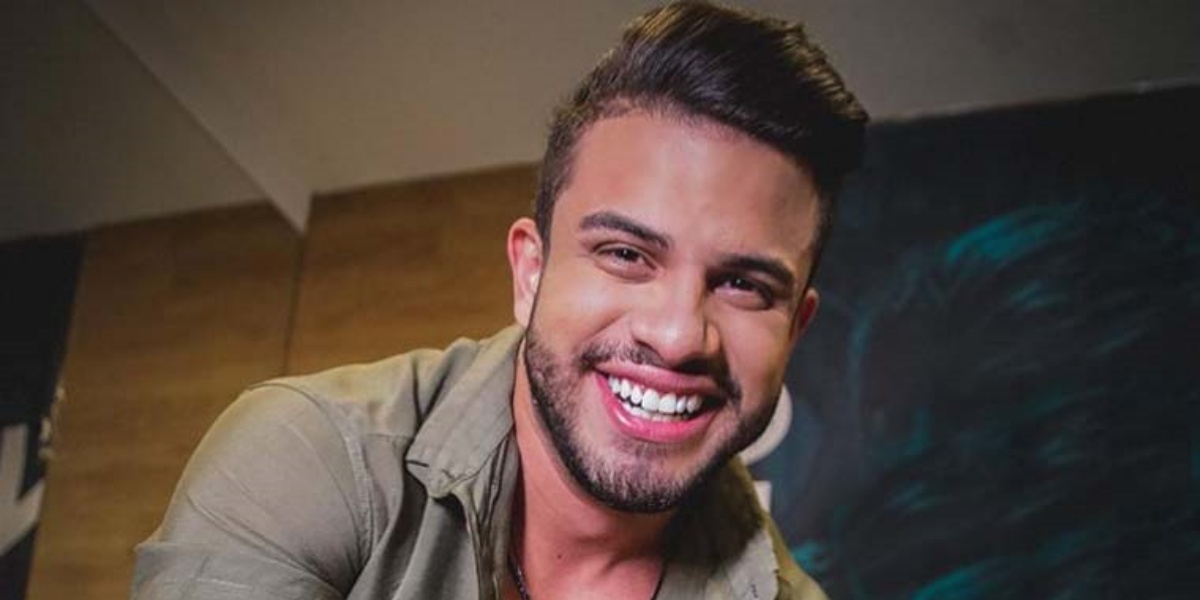 http://tvfoco.uai.com.br/wp-content/uploads/2015/05/Daniela-Mercury.jpg