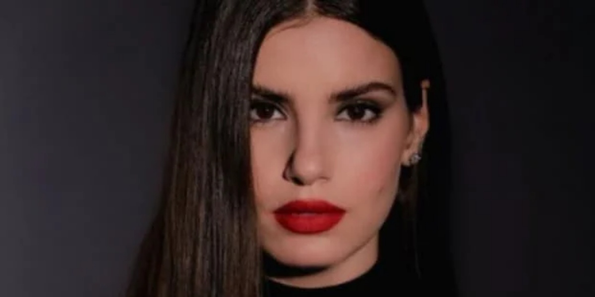 Camila Queiroz não faz mais parte do elenco de Verdades Secretas 2 (Foto: Reprodução)
