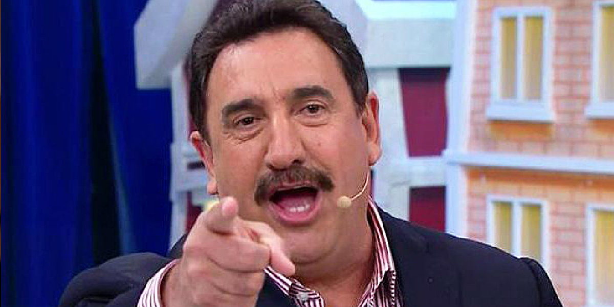 http://tvfoco.uai.com.br/wp-content/uploads/2015/05/Daniela-Mercury.jpg