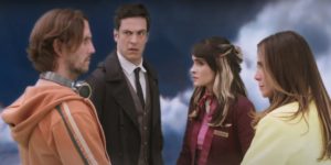 Protagonistas encaram Neném (Foto: Reprodução/Globo)