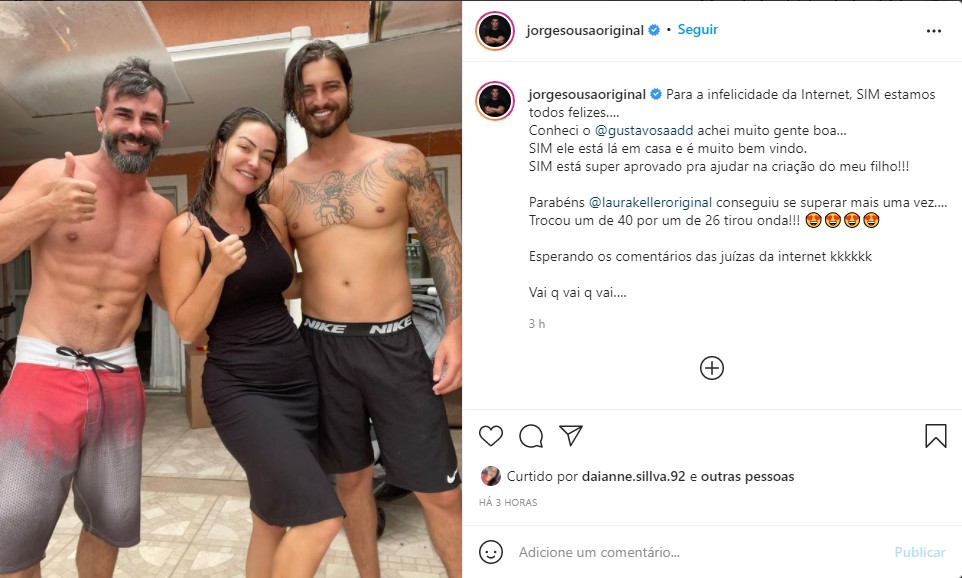 Jorge Souza posa com novo namorado de Laura Keller, após separação - Foto: Reprodução
