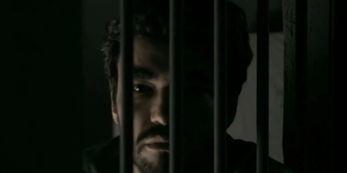 José Pedro atrás das grades em Império - Foto: Reprodução