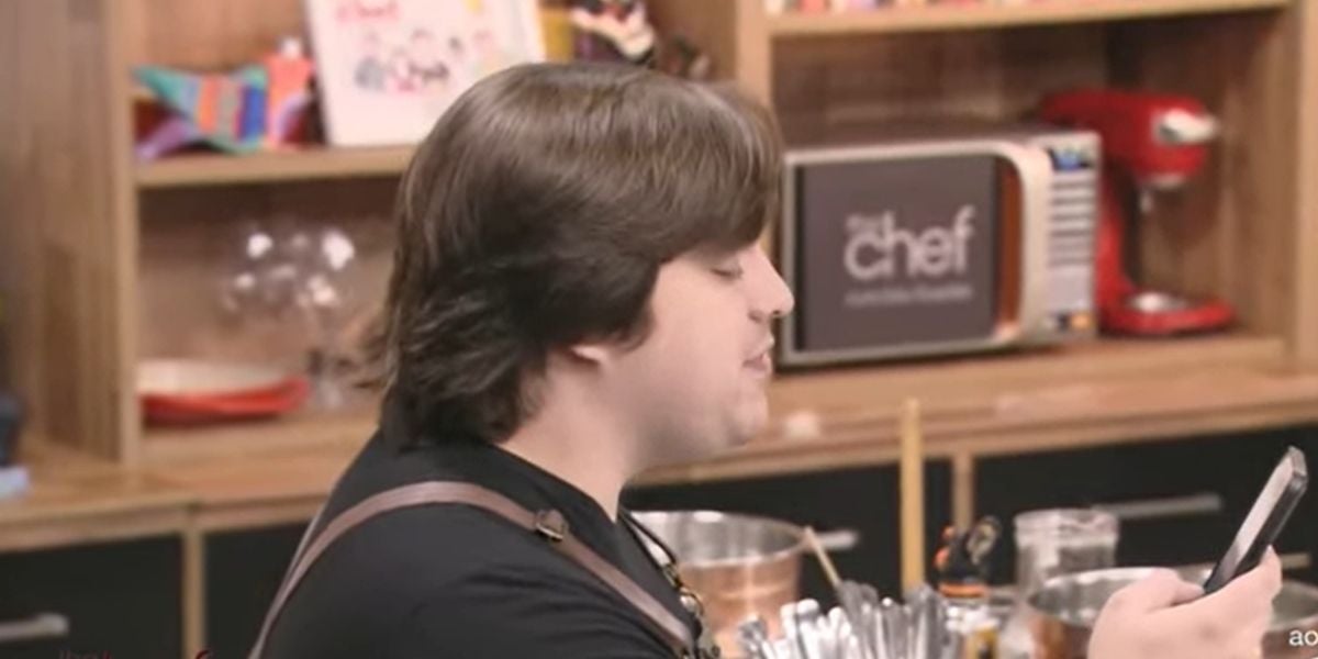 Assistente de Edu Guedes expõe doença no The Chef, dá relato devastador e choro toma conta: "Não consegue falar"