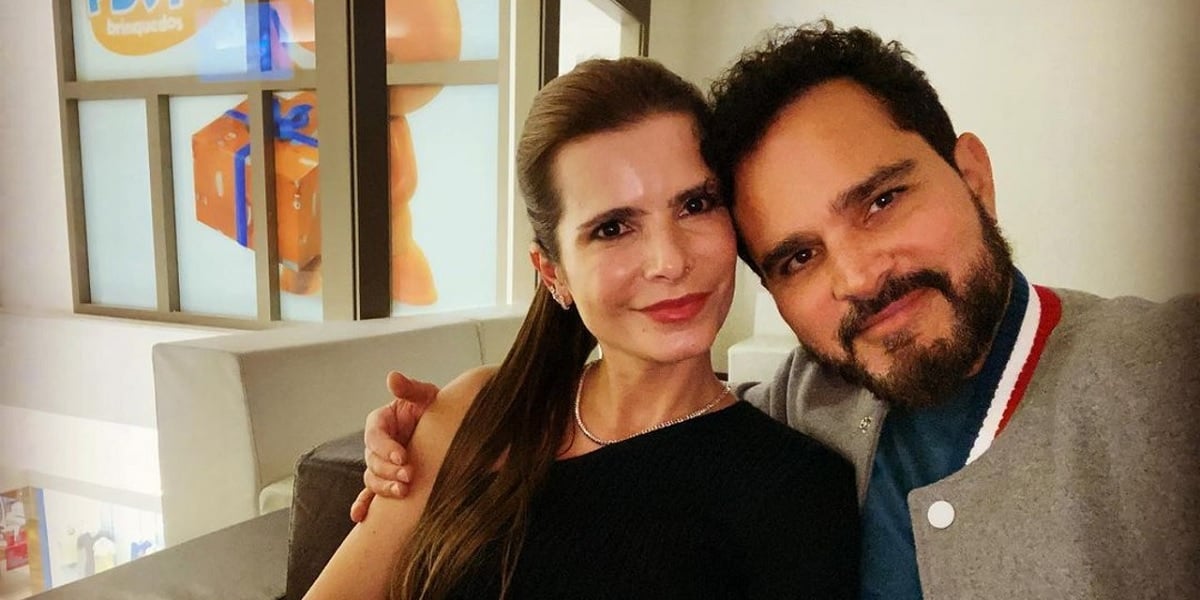 http://tvfoco.uai.com.br/wp-content/uploads/2015/05/Daniela-Mercury.jpg