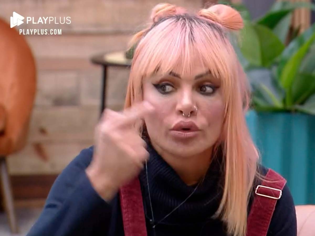 http://tvfoco.uai.com.br/wp-content/uploads/2015/05/Daniela-Mercury.jpg