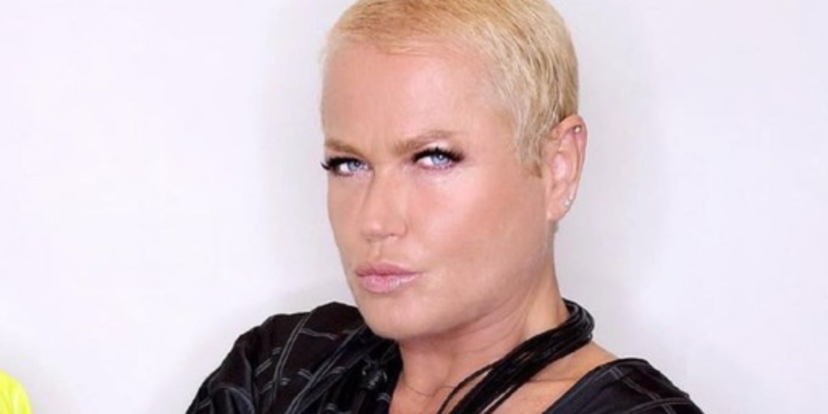 http://tvfoco.uai.com.br/wp-content/uploads/2015/05/Daniela-Mercury.jpg