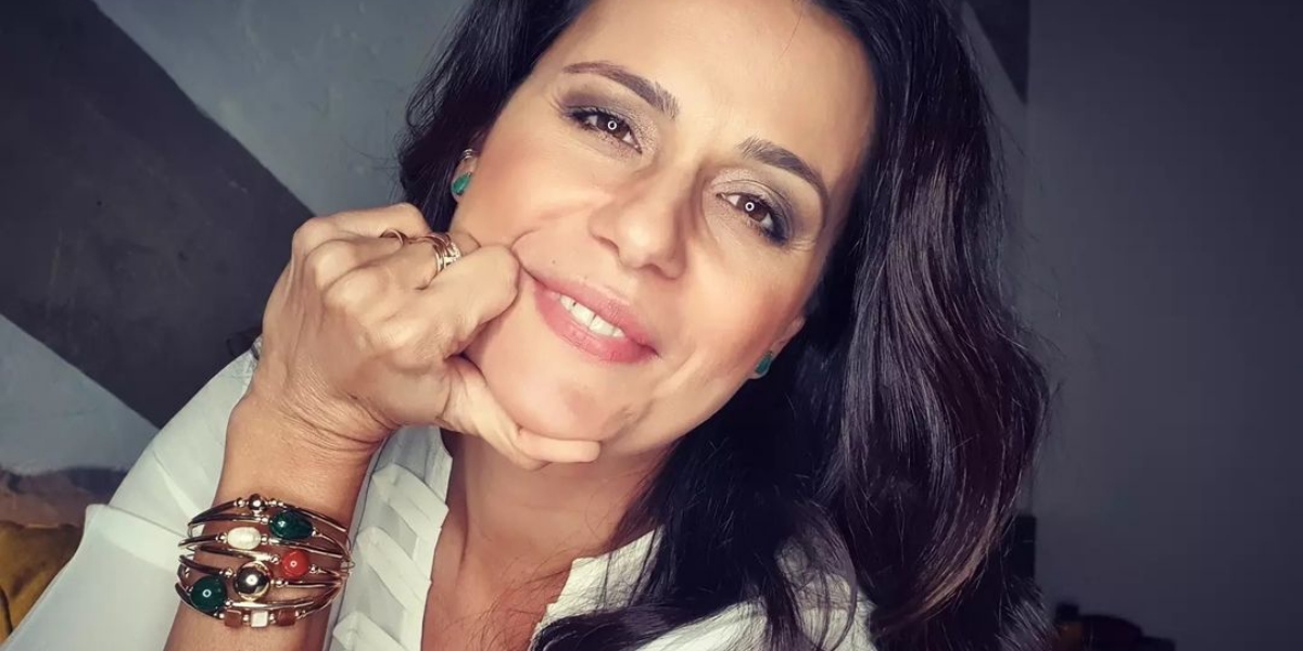 http://tvfoco.uai.com.br/wp-content/uploads/2015/05/Daniela-Mercury.jpg