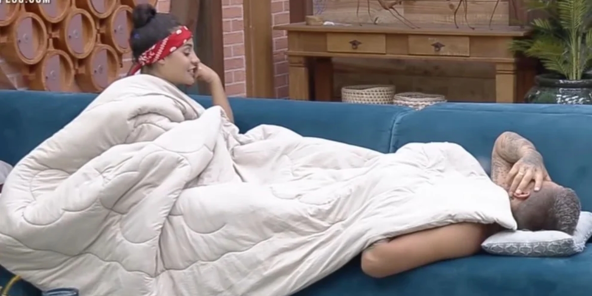 http://tvfoco.uai.com.br/wp-content/uploads/2015/05/Daniela-Mercury.jpg