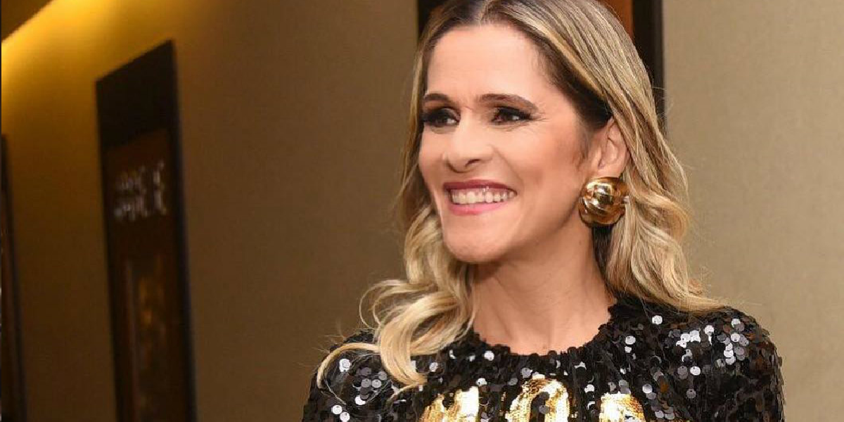 http://tvfoco.uai.com.br/wp-content/uploads/2015/05/Daniela-Mercury.jpg
