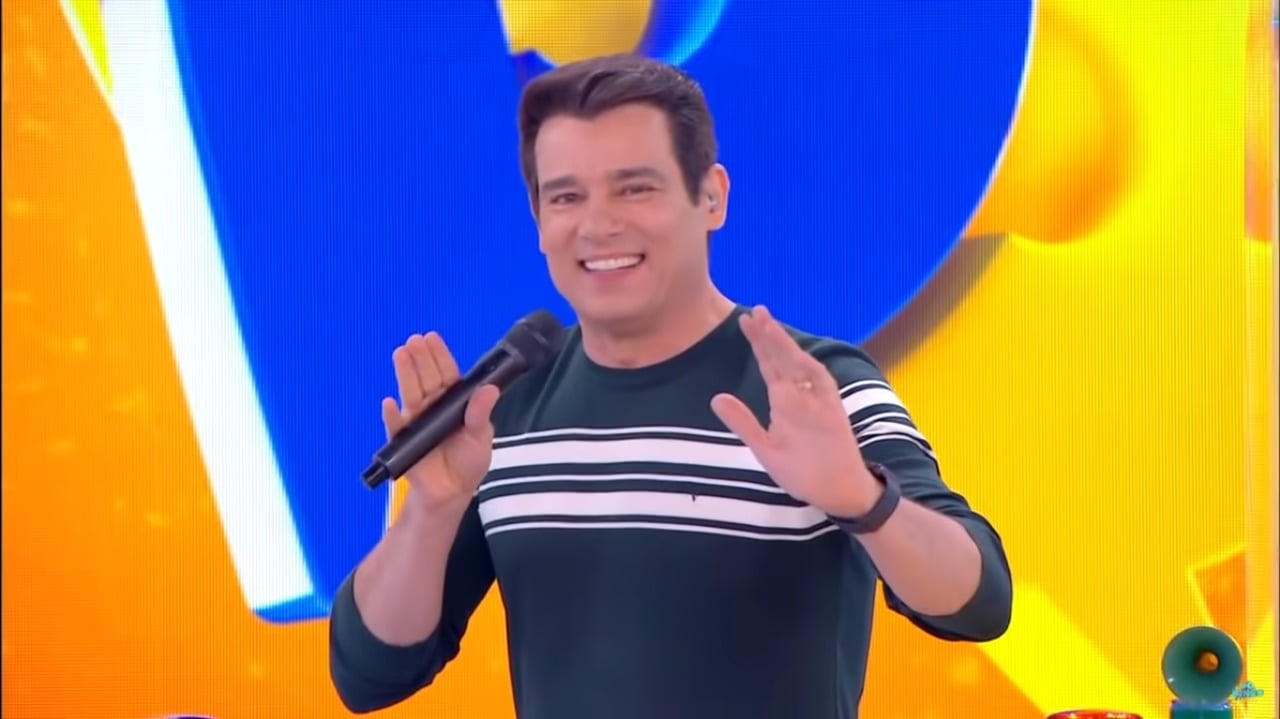 Celso Portiolli comanda o Domingo Legal (Foto: Reprodução/SBT) 