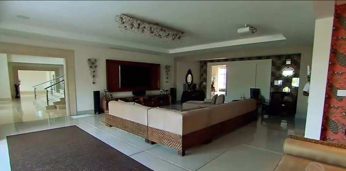 Luciano Camargo vive em mansão milionária com a família em luxuoso condomínio de São Paulo - Foto: Reprodução