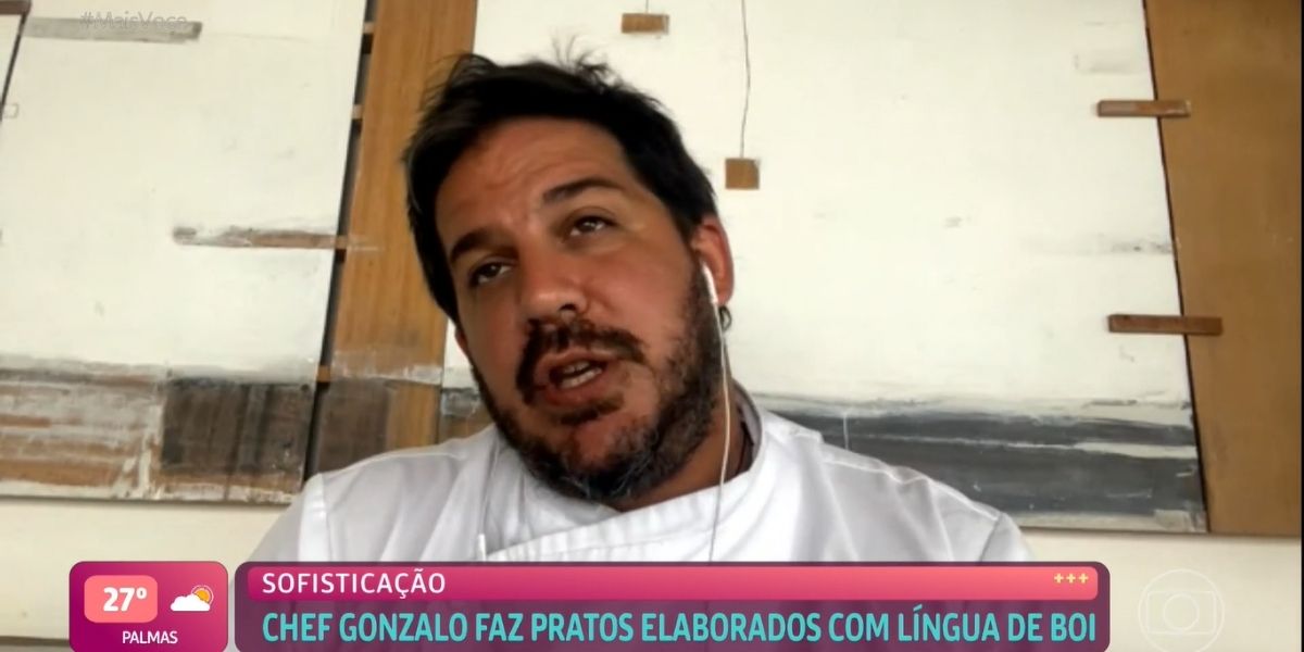 "Não é para comer a bunda", Ana Maria escandaliza no Mais Você e repórter vai ao chão: "Só para apreciar" "Não é para comer a bunda", Ana Maria escandaliza no Mais Você e repórter vai ao chão: "Só para apreciar"