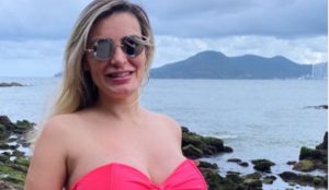 Andressa Urach revela barriga de grávida e revela fatos (Foto: Reprodução/Instagram)