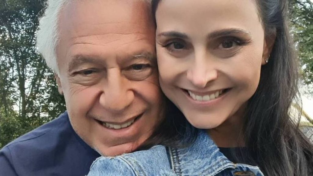 http://tvfoco.uai.com.br/wp-content/uploads/2015/05/Daniela-Mercury.jpg