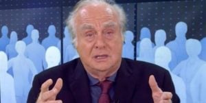O jornalista apresentava suas crônicas também no Jornal da Globo (Foto: Reprodução/TV Globo)