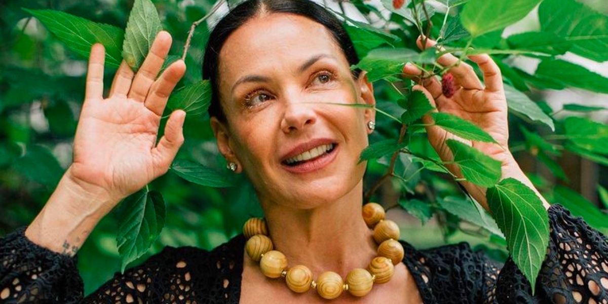 http://tvfoco.uai.com.br/wp-content/uploads/2015/05/Daniela-Mercury.jpg
