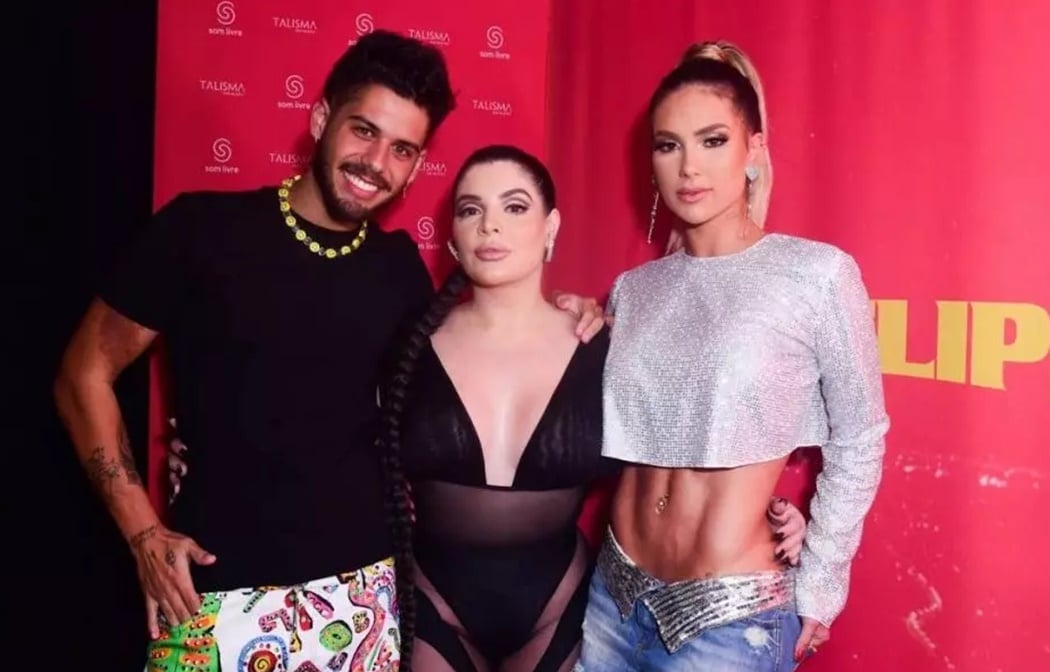 http://tvfoco.uai.com.br/wp-content/uploads/2015/05/Daniela-Mercury.jpg