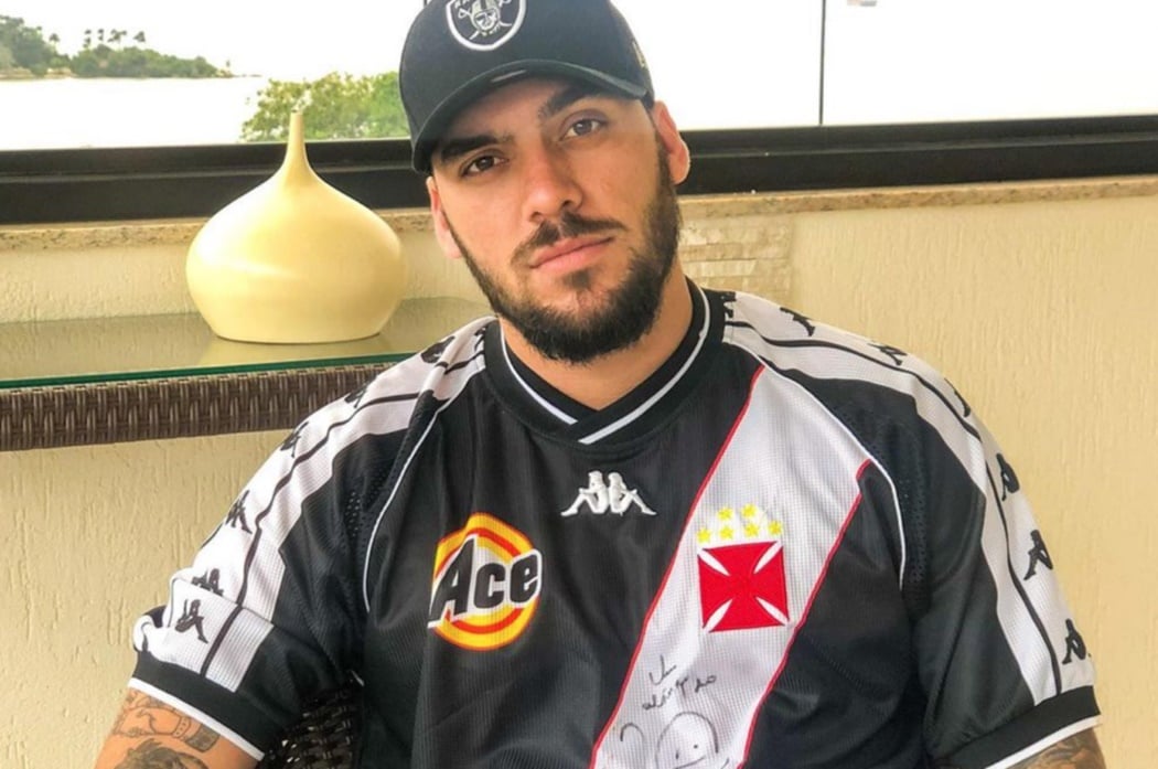 Pedro Ortega: subcelebridade, ex-reality e influenciador, critica todas as áreas que o jogador de vôlei resolveu seguir. Vocês entenderam isso? (Foto: Reprodução/ Internet)