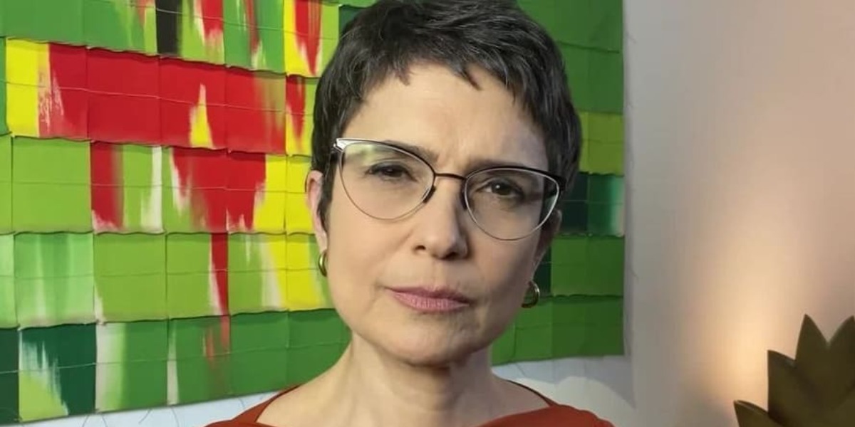 http://tvfoco.uai.com.br/wp-content/uploads/2015/05/Daniela-Mercury.jpg