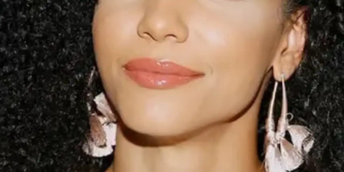 http://tvfoco.uai.com.br/wp-content/uploads/2015/05/Daniela-Mercury.jpg