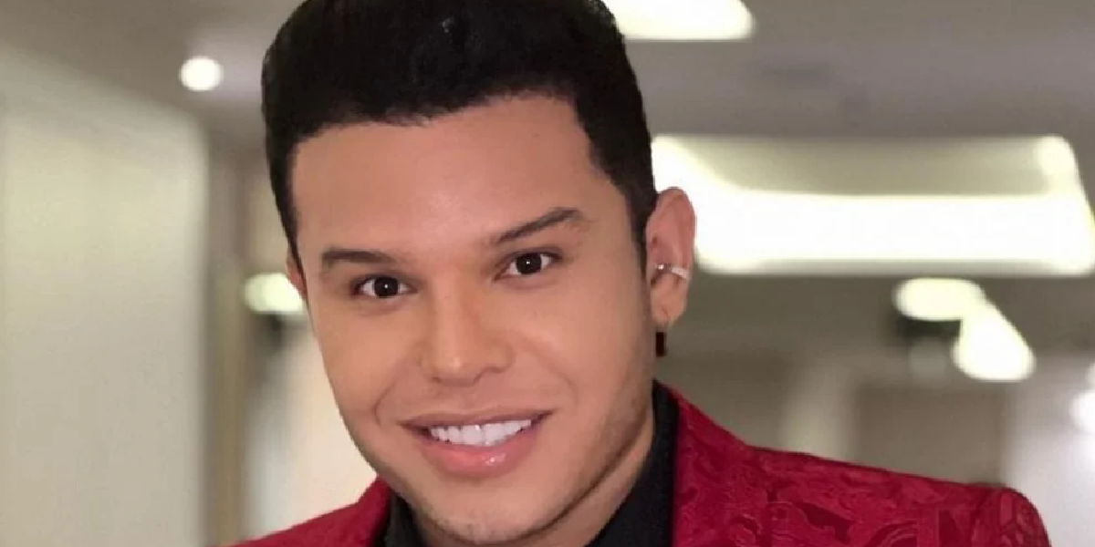 http://tvfoco.uai.com.br/wp-content/uploads/2015/05/Daniela-Mercury.jpg