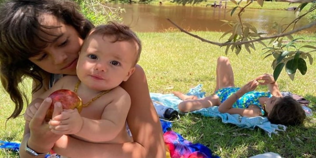 Em fotos raras, Mariana Maffeis exibe os netos de Ana Maria Braga (Foto: reprodução) 