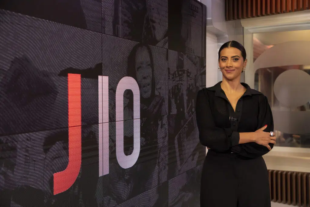 Apresentadora da Globo se emociona com morte (Foto: Reprodução)