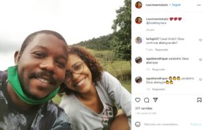 Luiz Antônio do Nascimento, o Buscapé de O Cravo e a Rosa ao lado da esposa - Foto: Reprodução