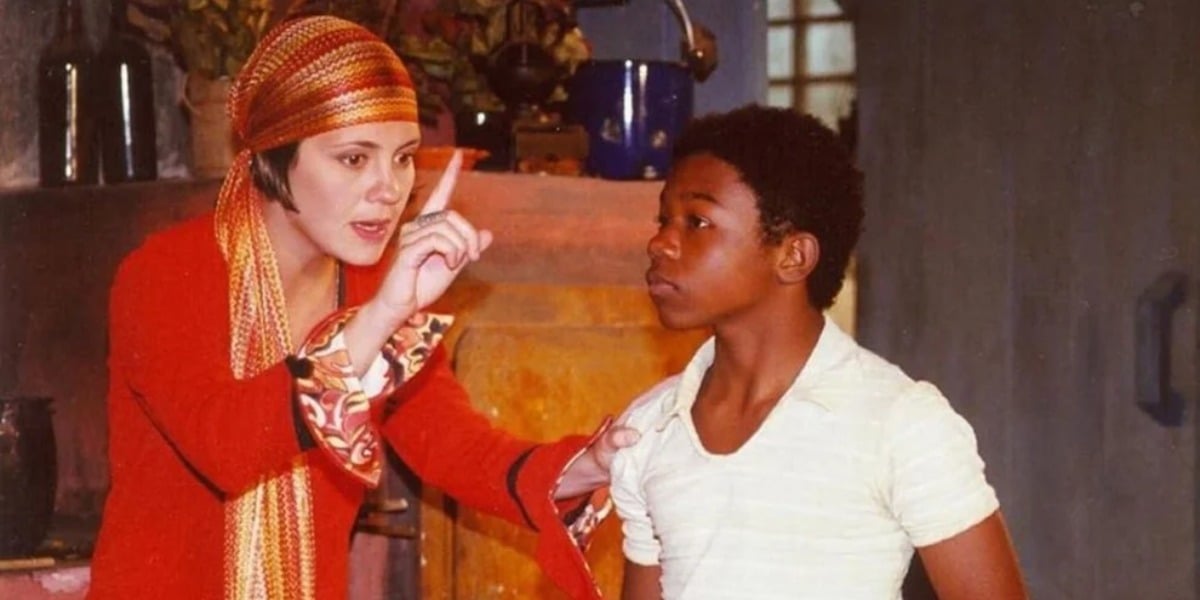 http://tvfoco.uai.com.br/wp-content/uploads/2015/05/Daniela-Mercury.jpg
