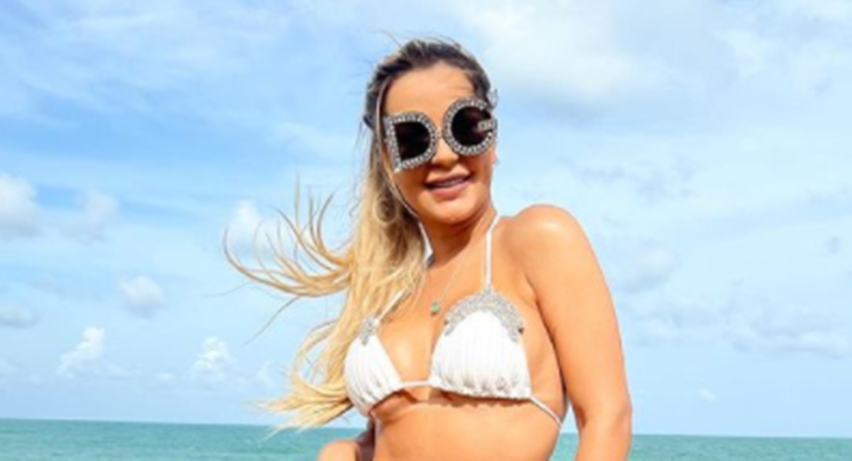 http://tvfoco.uai.com.br/wp-content/uploads/2015/05/Daniela-Mercury.jpg