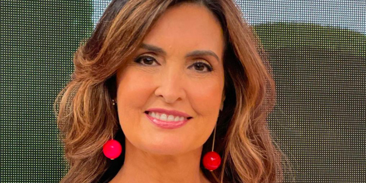 http://tvfoco.uai.com.br/wp-content/uploads/2015/05/Daniela-Mercury.jpg