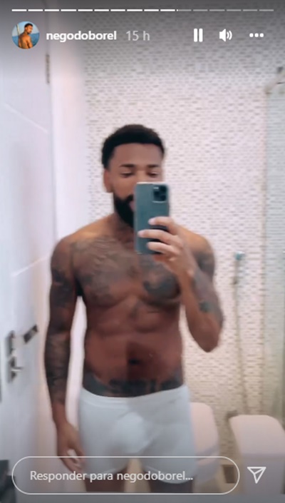 Nego do Borel e seu pacotão (Reprodução/ Instagram)