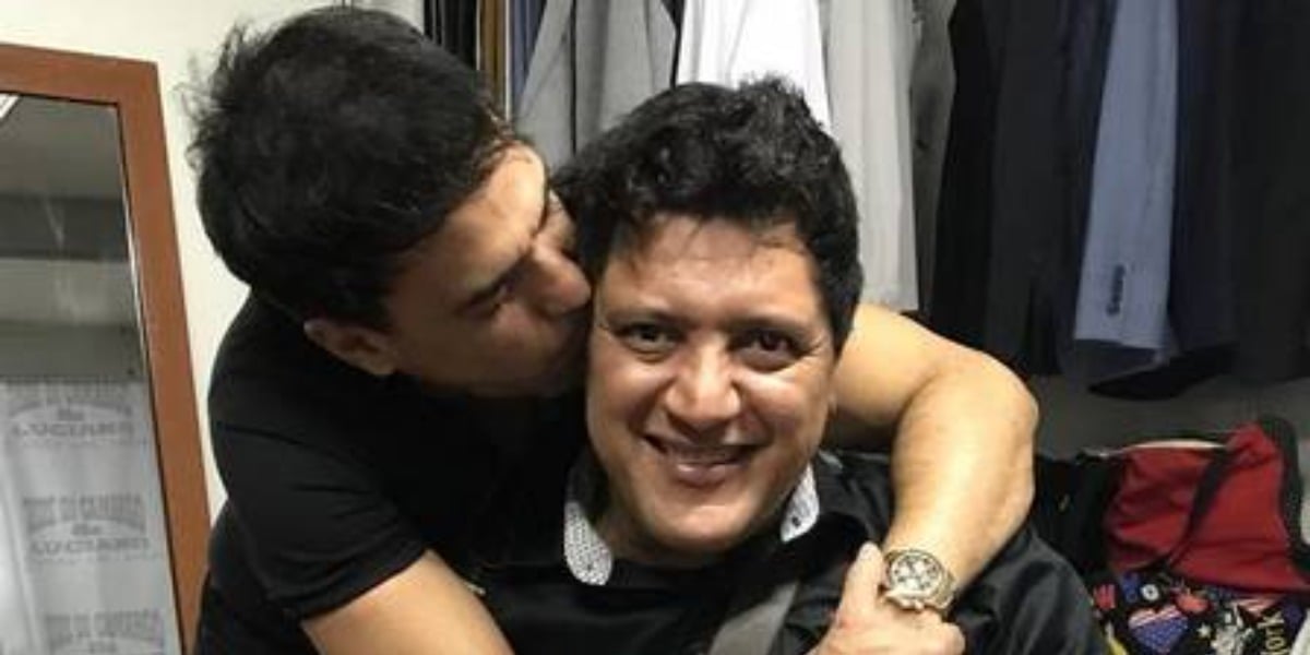 http://tvfoco.uai.com.br/wp-content/uploads/2015/05/Daniela-Mercury.jpg
