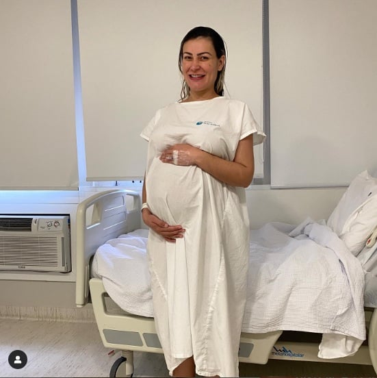 Andressa Urach diz que foi assaltada e que permanecerá internada 