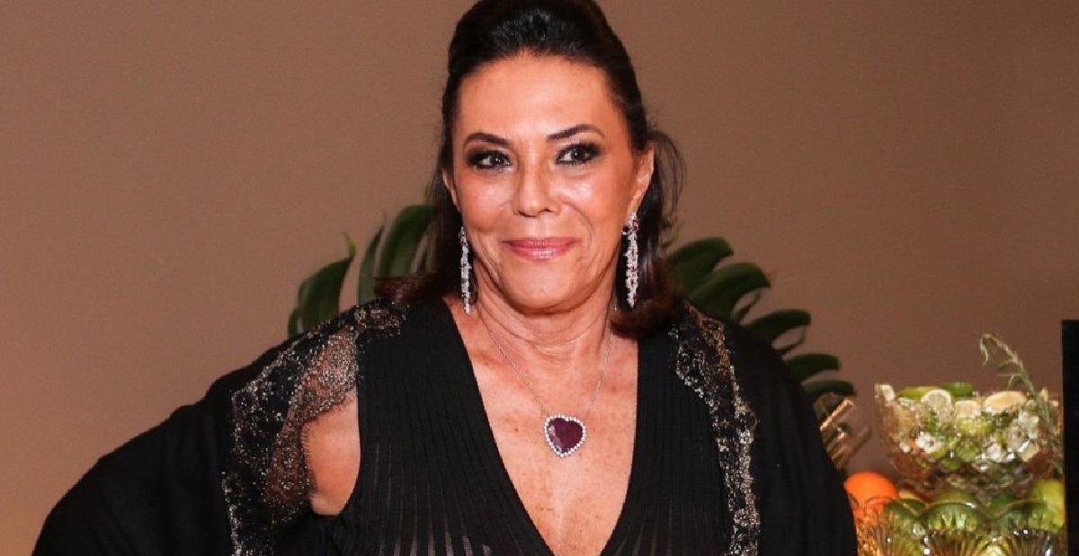 http://tvfoco.uai.com.br/wp-content/uploads/2015/05/Daniela-Mercury.jpg