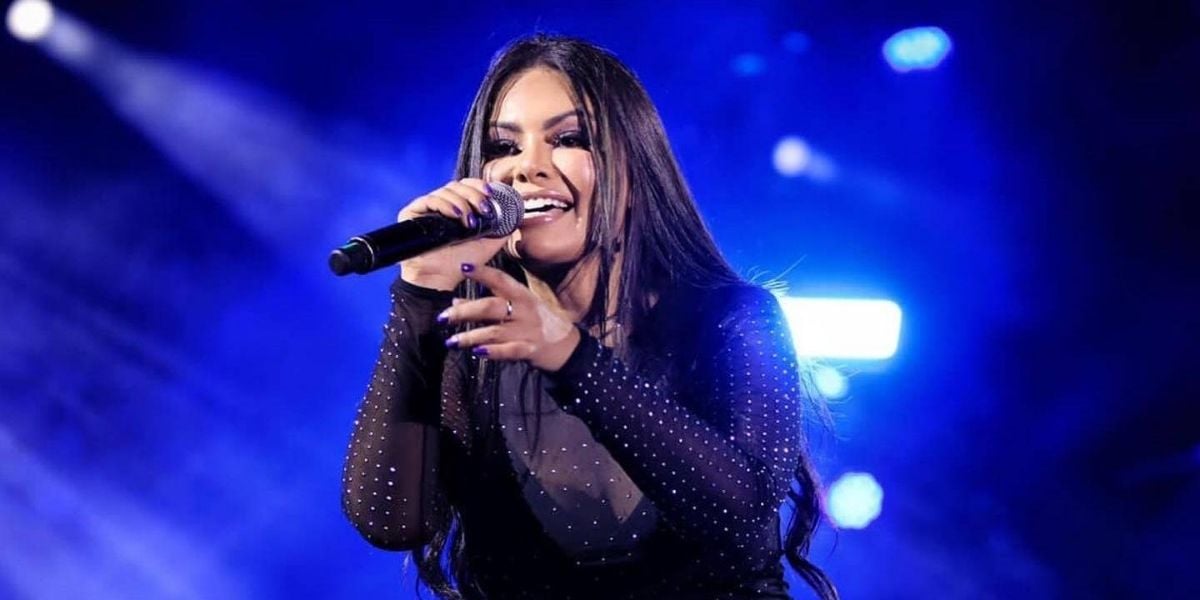 http://tvfoco.uai.com.br/wp-content/uploads/2015/05/Daniela-Mercury.jpg