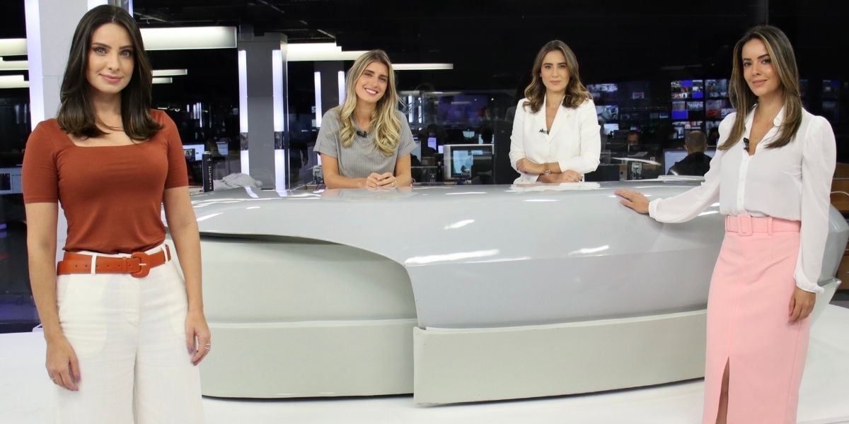 http://tvfoco.uai.com.br/wp-content/uploads/2015/05/Daniela-Mercury.jpg
