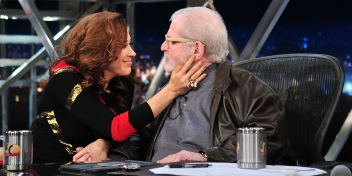 http://tvfoco.uai.com.br/wp-content/uploads/2015/05/Daniela-Mercury.jpg